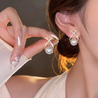 PENDIENTES REFLEJO LUNAR ¡UN BRILLO ÚNICO!