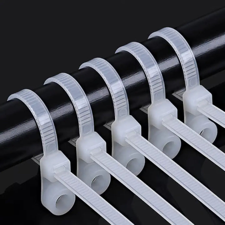 ABRAZADERAS PLÁSTICAS PARA ATORNILLAR